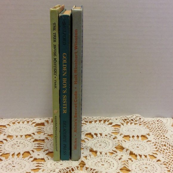 Vintage Book Bundle - Middle Grade Children - Picture 3 of 8